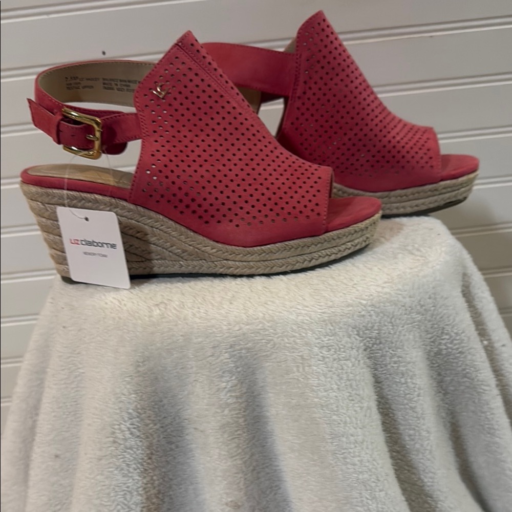 Liz Claiborne Women's Pink Wedge Sandals